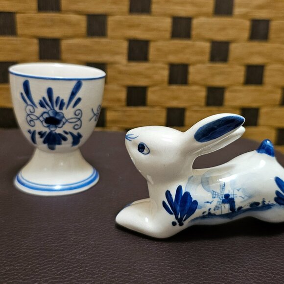 2 Vintage Dutch Hand Painted Ceramic Bunny, 4 Egg Holders, and Dog with Basket - Picture 2 of 14